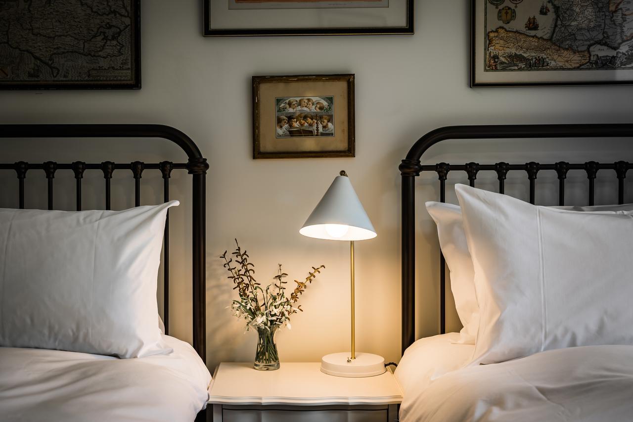 Lawn House Hotel แฮตฟิลด์ ภายนอก รูปภาพ